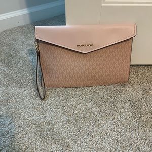 Michael Kors Wristlet